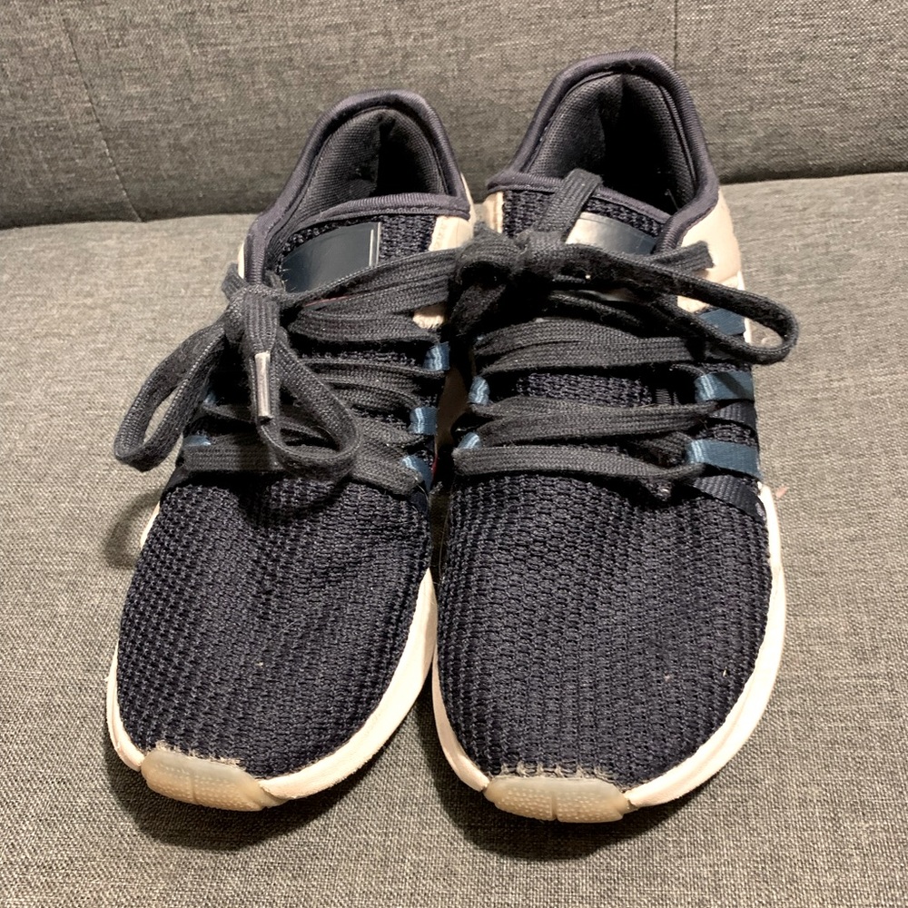 Navy blue equipment Adidas women’s size 6